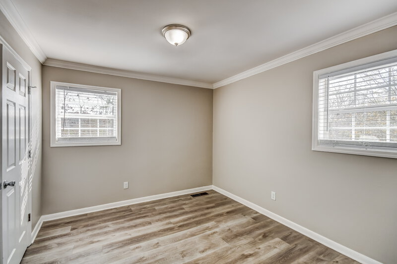 1,280/Mo, 2827 Arrowhead Drive Birmingham, AL 35215 Main Bedroom View