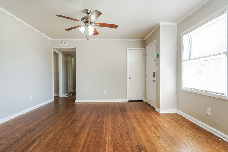 1,185/Mo, 224 Tanglewood Cir Birmingham, AL 35215 Living Room View 2