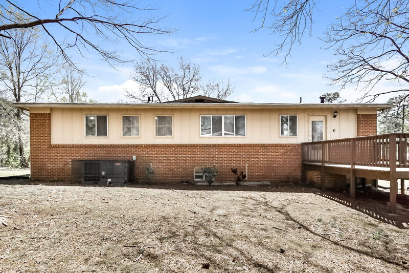 1,185/Mo, 224 Tanglewood Cir Birmingham, AL 35215 Rear View