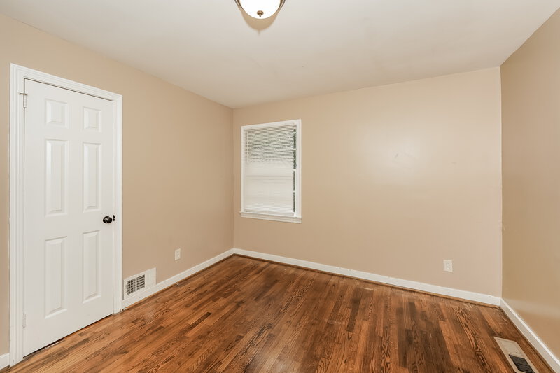 1,635/Mo, 1001 Park Pl BIRMINGHAM, AL 35215 Bedroom View 2