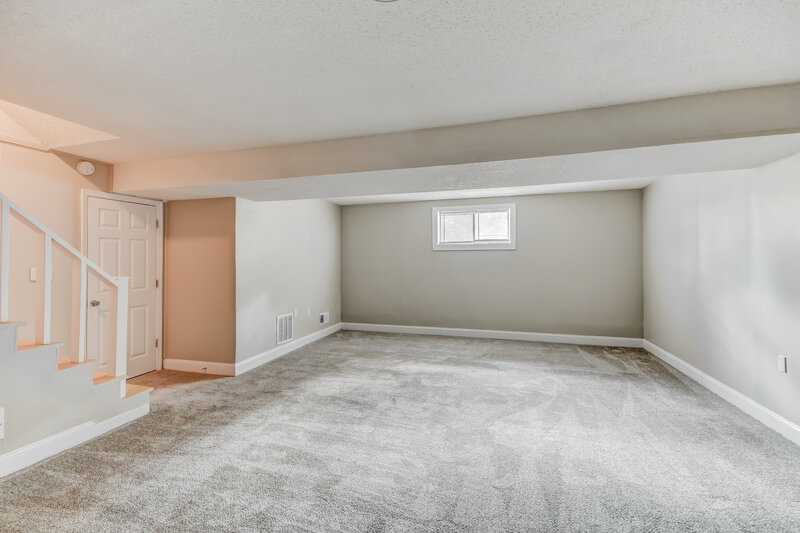 1,430/Mo, 5408 Ponce De Leon Circle Clay, AL 35126 Family Room View 2