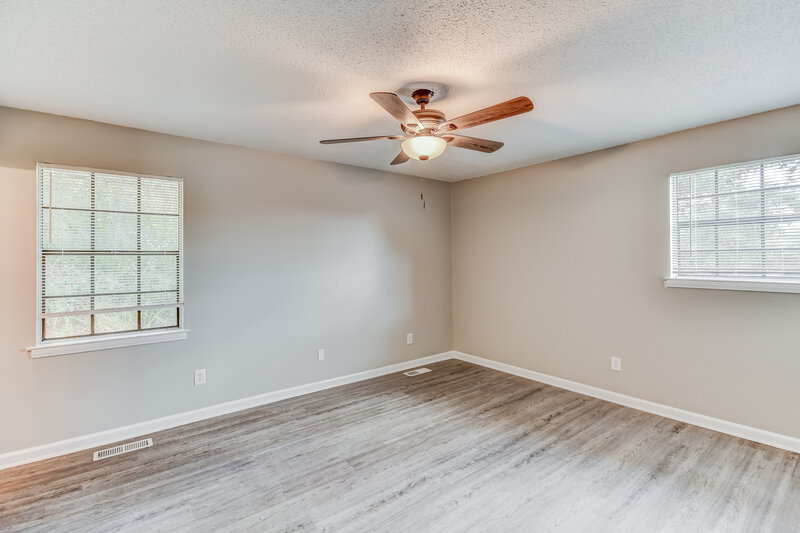 1,430/Mo, 5408 Ponce De Leon Circle Clay, AL 35126 Main Bedroom View