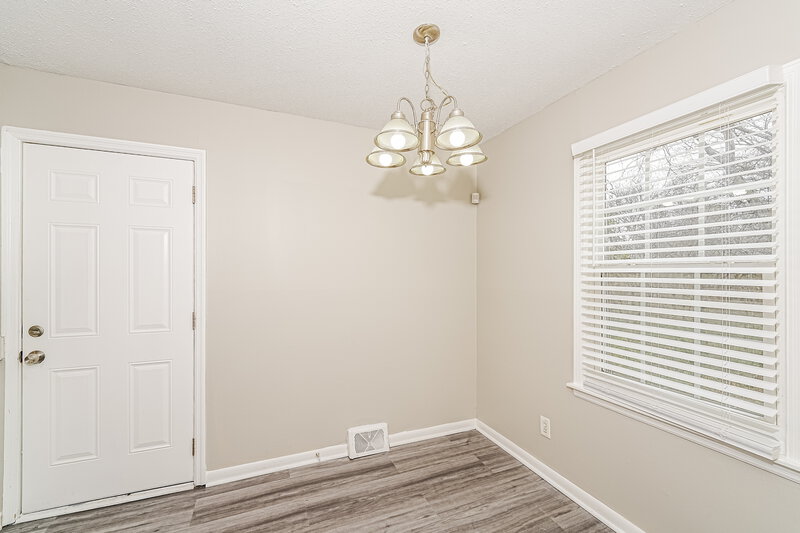 1,055/Mo, 2516 4th Way NW Center Point, AL 35215 Dining Room View