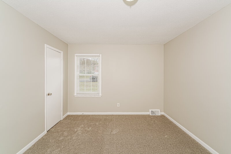 1,055/Mo, 2516 4th Way NW Center Point, AL 35215 Bedroom View 3