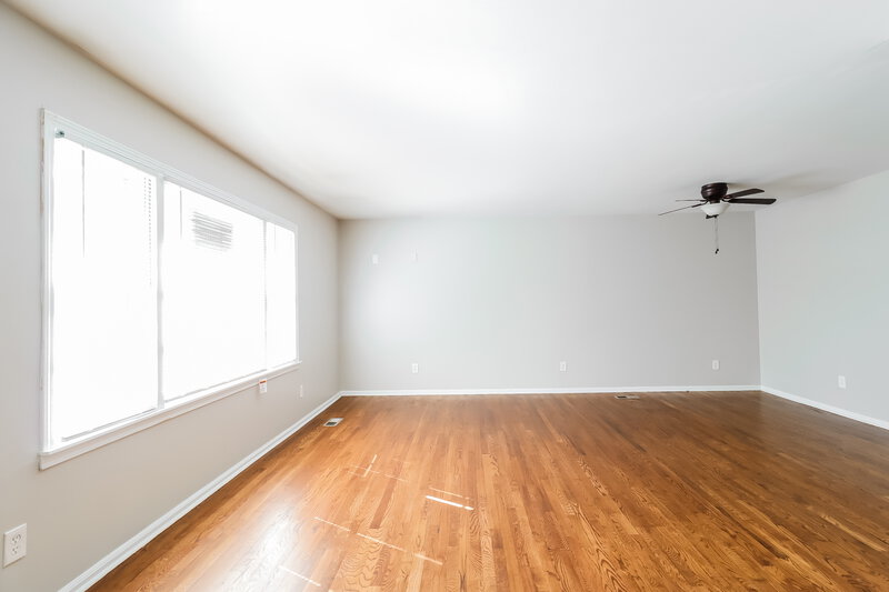 1,435/Mo, 229 Sam Pate Drive Birmingham, AL 35215 Living Room View