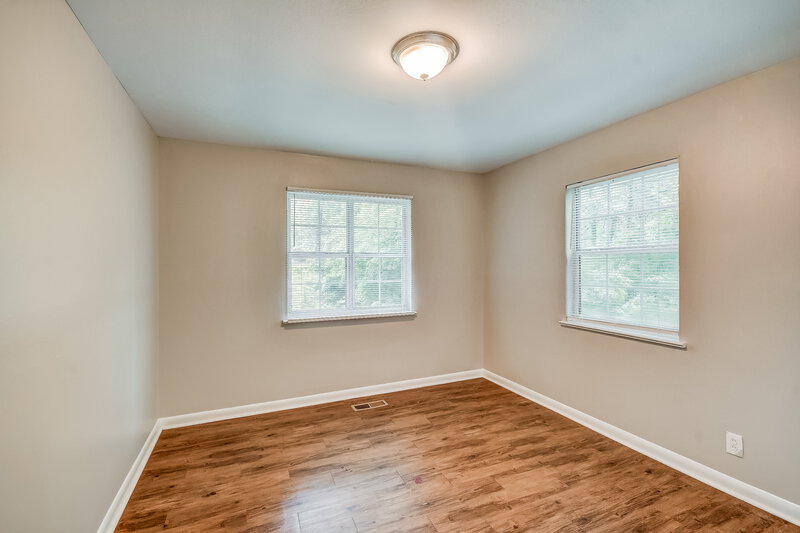 1,195/Mo, 1025 Inzer Road Birmingham, AL 35214 Main Bedroom View 2