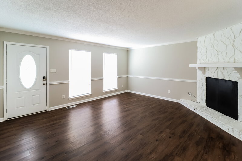 1,960/Mo, 6407 Tyler Loop Road Pinson, AL 35126 Living Room View 2
