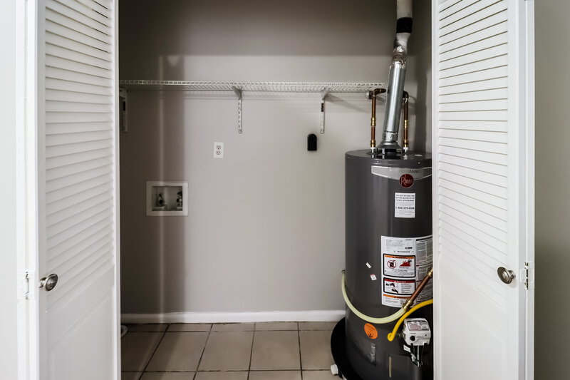 1,960/Mo, 6407 Tyler Loop Road Pinson, AL 35126 Laundry Room View