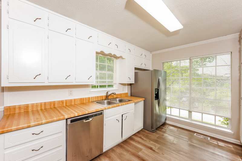 1,415/Mo, 5839 Brenda Drive Clay, AL 35173 Kitchen View