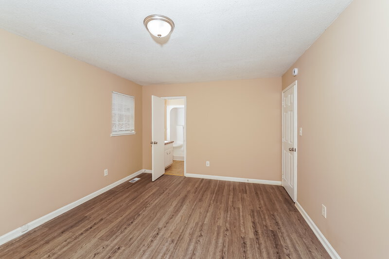 2,010/Mo, 5839 Brenda Drive Clay, AL 35173 Main Bedroom View