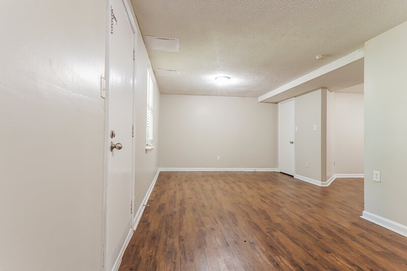 1,420/Mo, 20 Moonglow Drive Birmingham, AL 35215 Bedroom View