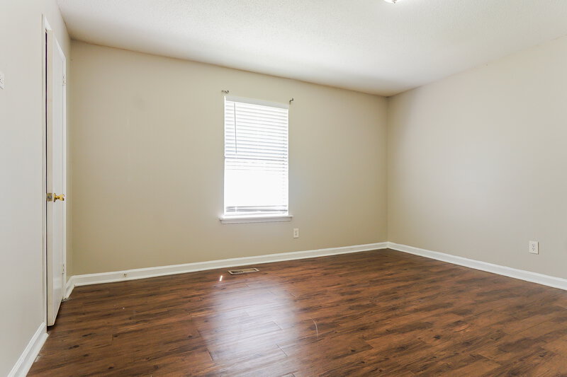 1,420/Mo, 20 Moonglow Drive Birmingham, AL 35215 Bedroom View 2