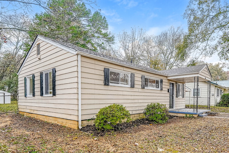 1,060/Mo, 209 Woodward Drive Hueytown, AL 35023 Front View