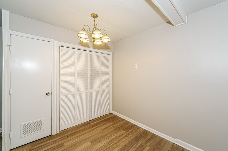 1,060/Mo, 209 Woodward Drive Hueytown, AL 35023 Dining Room View