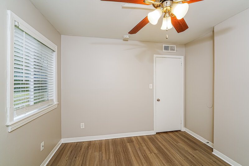 1,060/Mo, 209 Woodward Drive Hueytown, AL 35023 Main Bedroom View