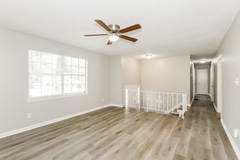 1,685/Mo, 129 Hickory St Alabaster, AL 35114 Living Room View 2