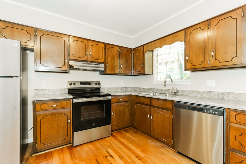 1,685/Mo, 129 Hickory St Alabaster, AL 35114 Kitchen View