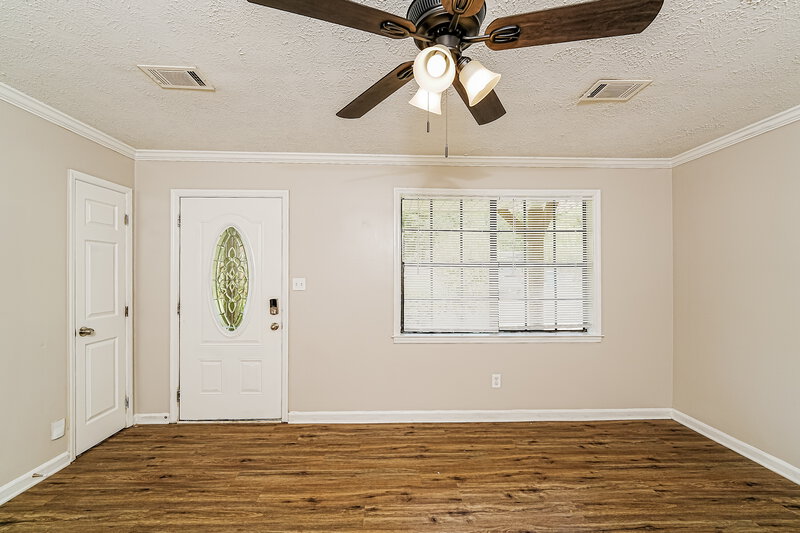 1,520/Mo, 5124 Rye Circle Helena, AL 35080 Living Room View