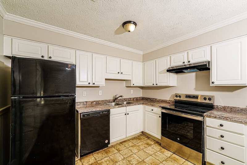 1,520/Mo, 5124 Rye Circle Helena, AL 35080 Kitchen View 2