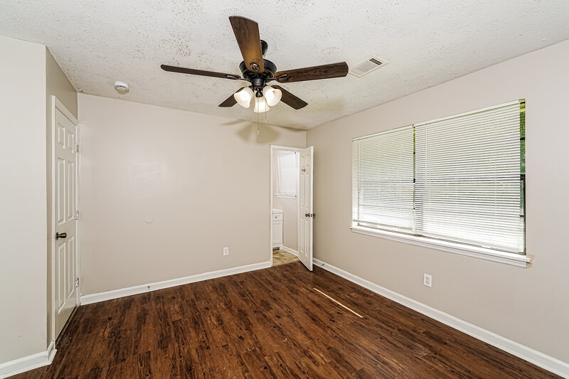 1,520/Mo, 5124 Rye Circle Helena, AL 35080 Main Bedroom View 2