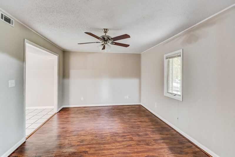 2,065/Mo, 24 Autry Drive Chelsea, AL 35043 Living Room View