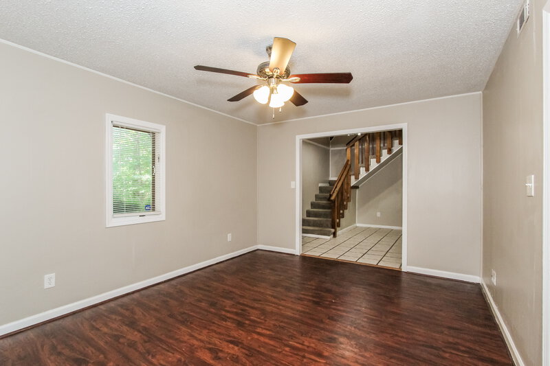 1,695/Mo, 24 Autry Drive Chelsea, AL 35043 Living Room View 2
