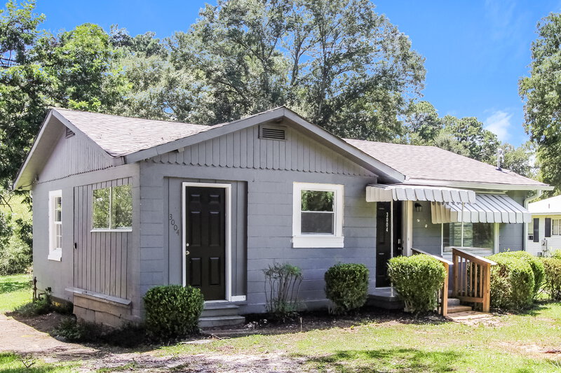 960/Mo, 3004 Forestdale Boulevard Adamsville, AL 35005 Front View