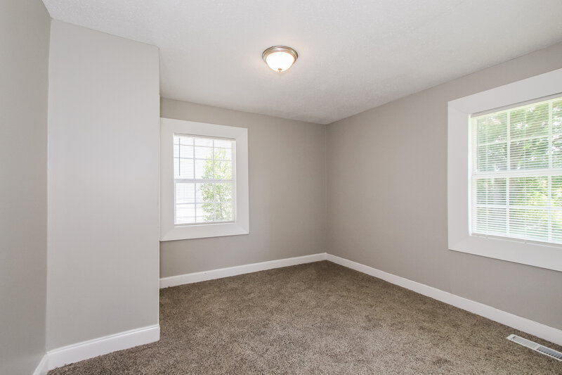960/Mo, 3004 Forestdale Boulevard Adamsville, AL 35005 Main Bedroom View