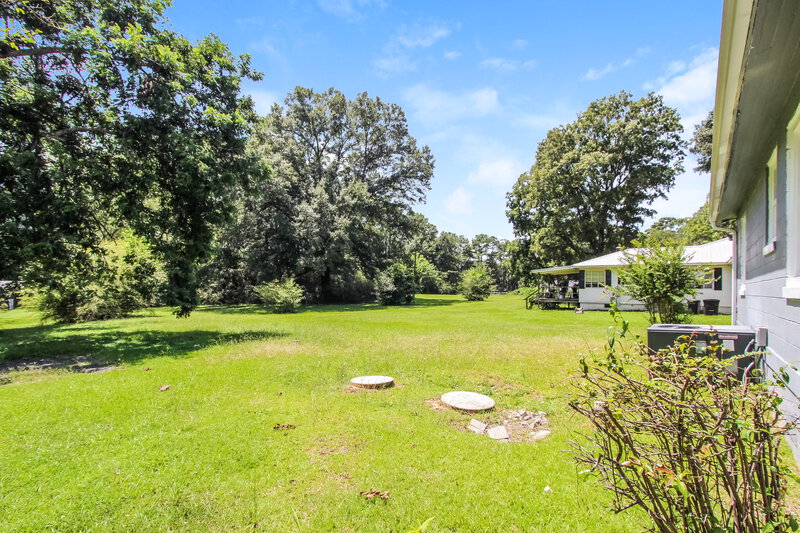 960/Mo, 3004 Forestdale Boulevard Adamsville, AL 35005 Rear View 2
