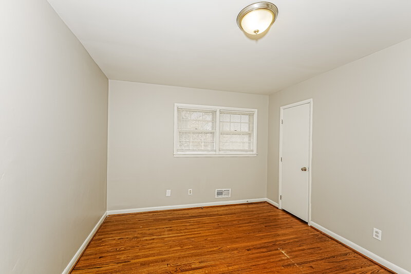 1,610/Mo, 1021 Dawn Dr BIRMINGHAM, AL 35235 Bedroom View 3