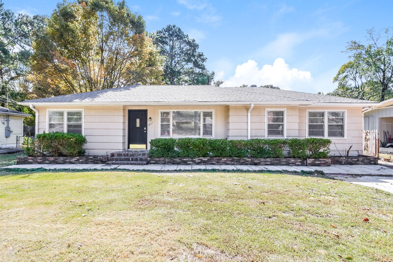 1,170/Mo, 1217 Five Mile Road Birmingham, AL 35215 External View