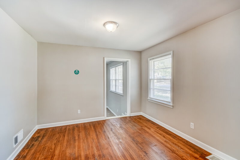 1,170/Mo, 1217 Five Mile Road Birmingham, AL 35215 Bedroom View