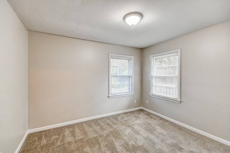 1,170/Mo, 1217 Five Mile Road Birmingham, AL 35215 Bedroom View 2