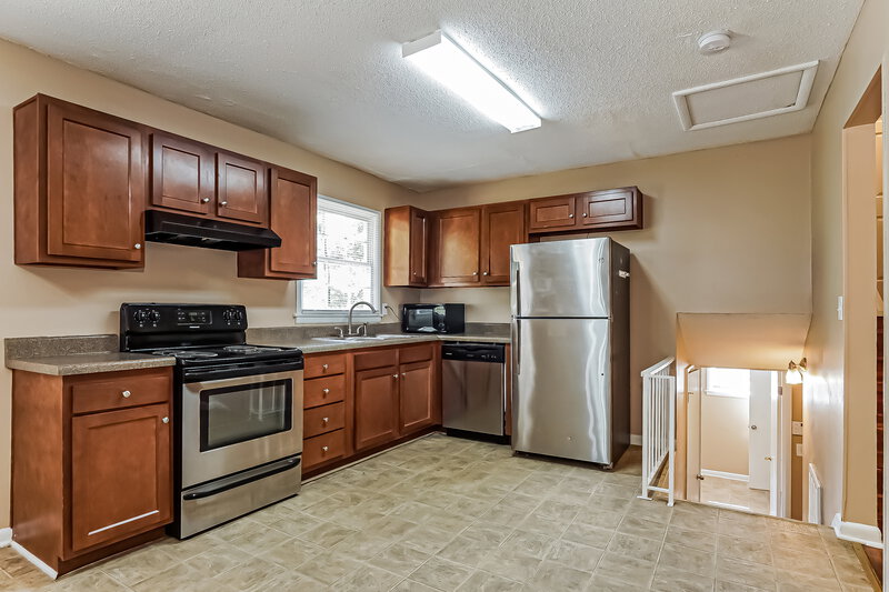 1,535/Mo, 1505 Bobolink Lane Birmingham, AL 35215 Kitchen View