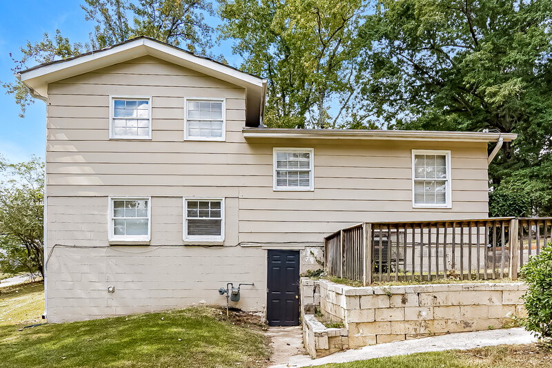 1,535/Mo, 1505 Bobolink Lane Birmingham, AL 35215 Rear View