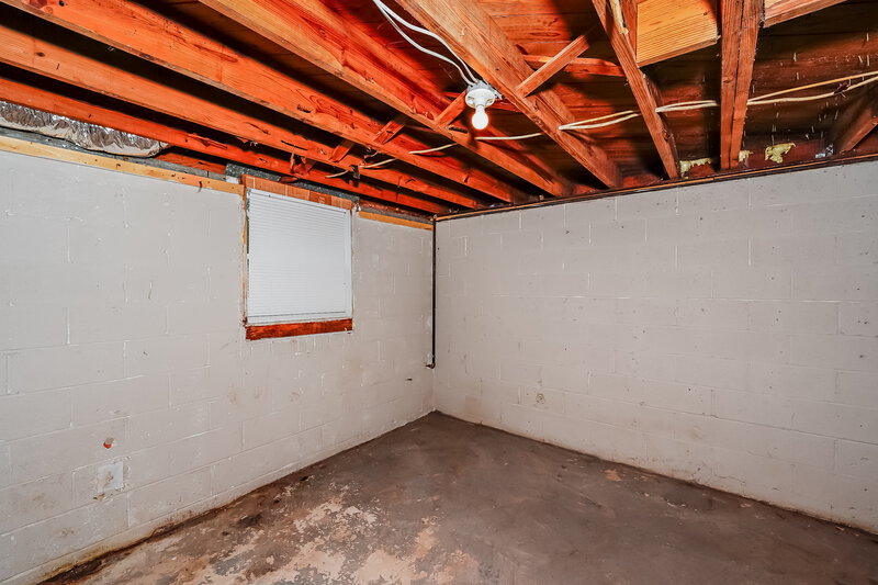 1,345/Mo, 748 Barclay Lane Birmingham, AL 35206 Garage View