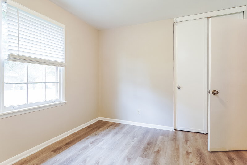 1,345/Mo, 1321 4th Way NW Center Point, AL 35215 Main Bedroom View 2