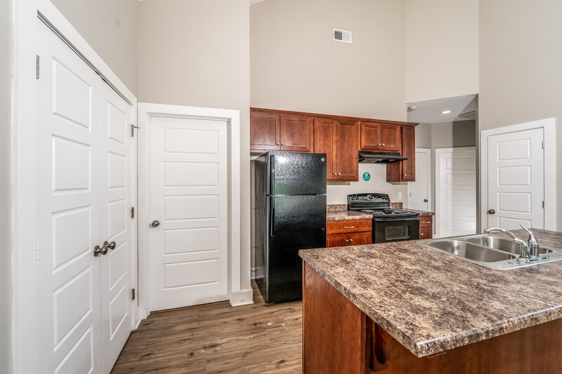 1,385/Mo, 840 Kent Dr Odenville, AL 35120 Kitchen View 2