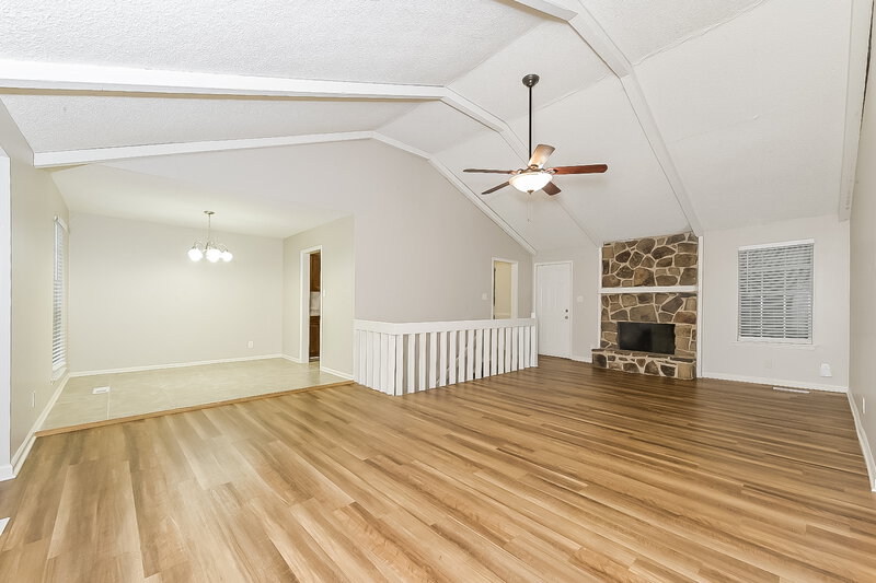 1,275/Mo, 3137 Cobblestone Dr Birmingham, AL 35215 Living Room View 3