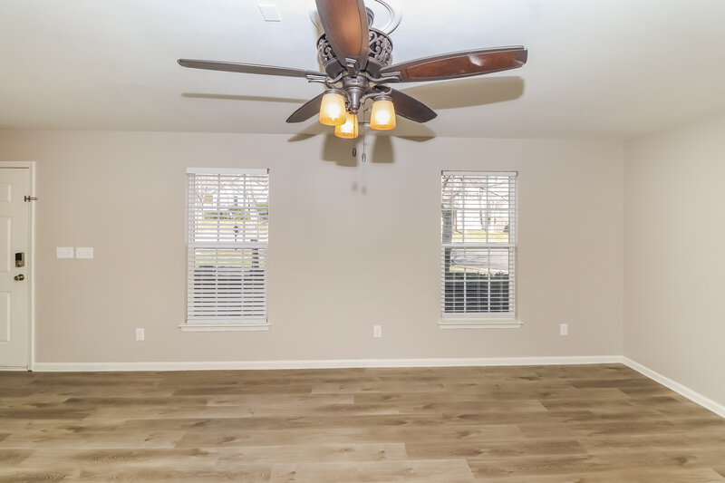 2,970/Mo, 8448 Angwin Pl Charlotte, NC 28262 Living Room View 2