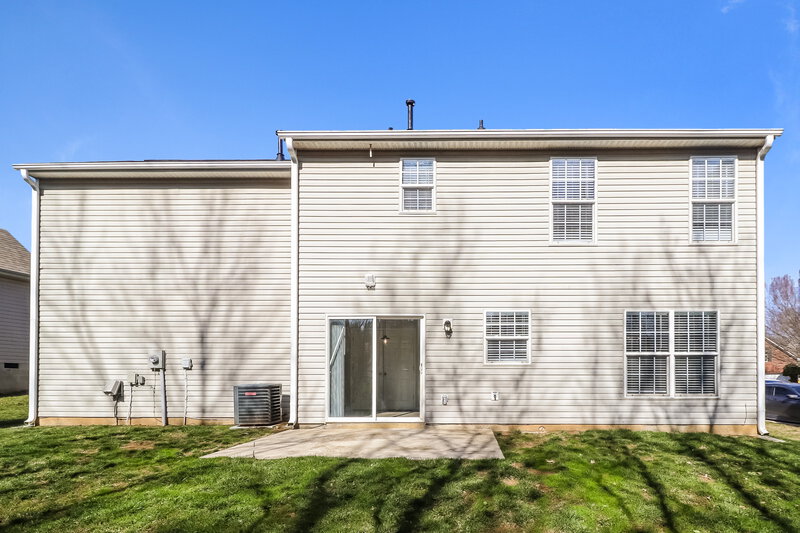 2,970/Mo, 8448 Angwin Pl Charlotte, NC 28262 Rear View 2