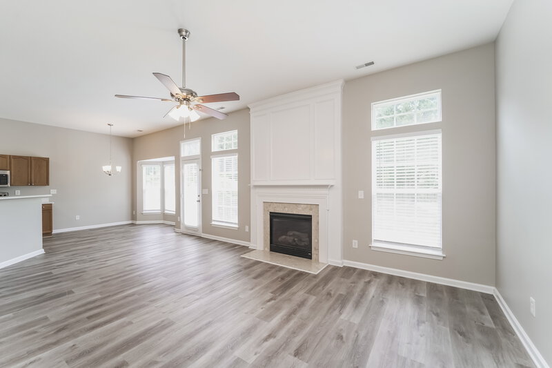 1,805/Mo, 161 Shephard Hill Dr Mooresville, NC 28115 Living Room View 2