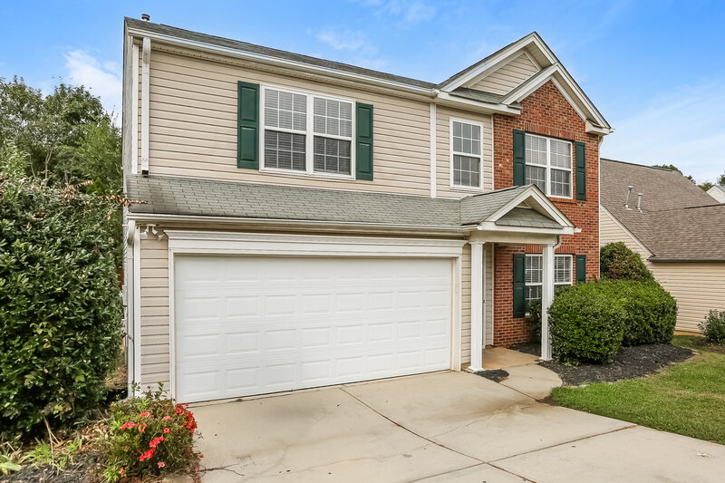 1,995/Mo, 8810 Laurel Run Dr Charlotte, NC 28269 Front View 2