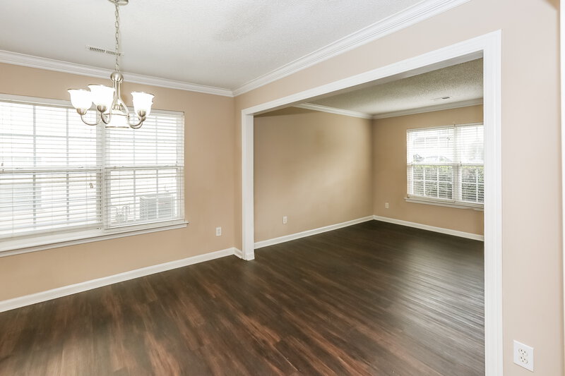 1,995/Mo, 8810 Laurel Run Dr Charlotte, NC 28269 Living Room View