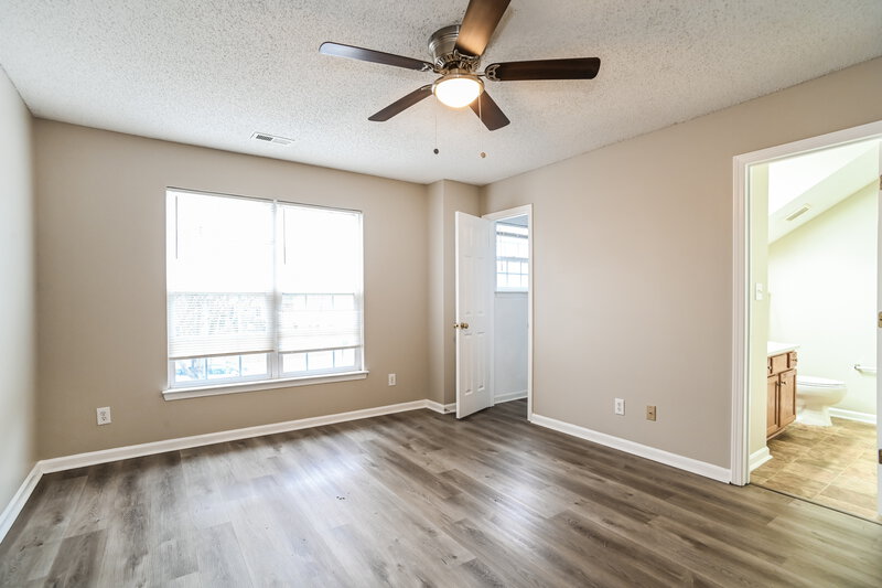 1,880/Mo, 14327 O Casey Ln Charlotte, NC 28213 Main Bedroom View 2