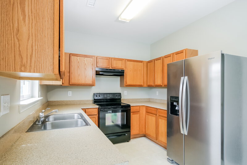 2,000/Mo, 4920 Lifeline Ln Charlotte, NC 28278 Kitchen View