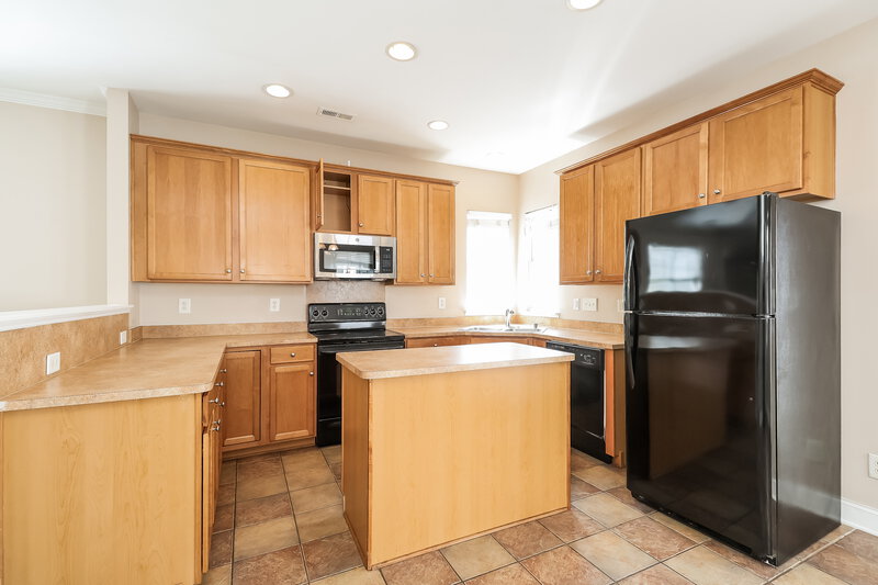 2,020/Mo, 13768 Aldenbrook Dr Huntersville, NC 28078 Kitchen View
