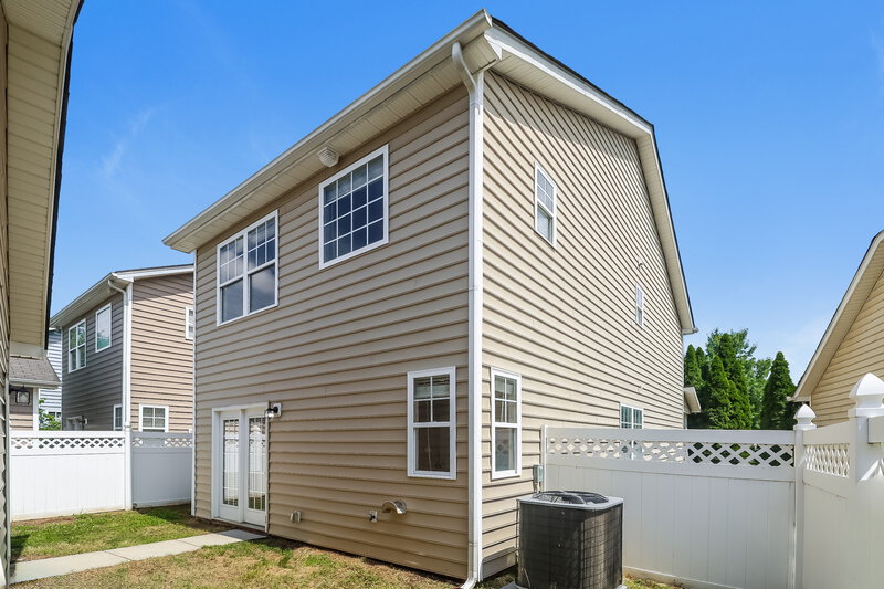 2,020/Mo, 13768 Aldenbrook Dr Huntersville, NC 28078 Rear View