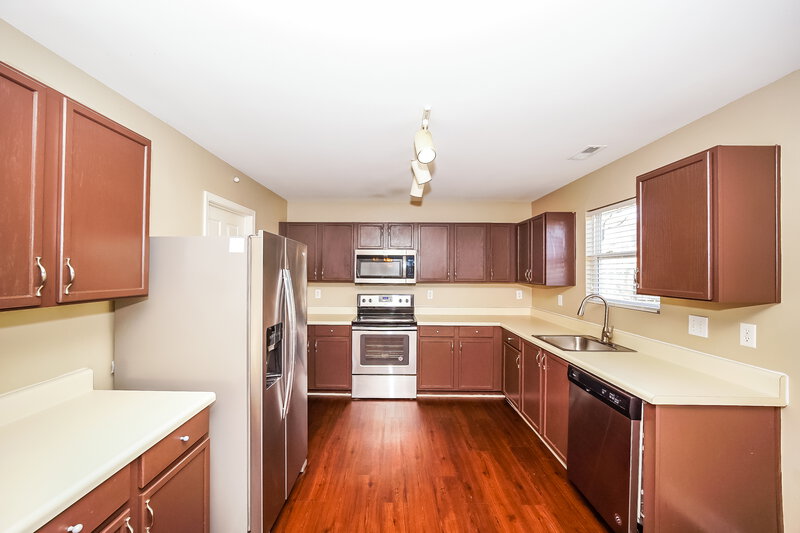 2,040/Mo, 1928 Slumber Oaks Ct Huntersville, NC 28078 Kitchen View 2