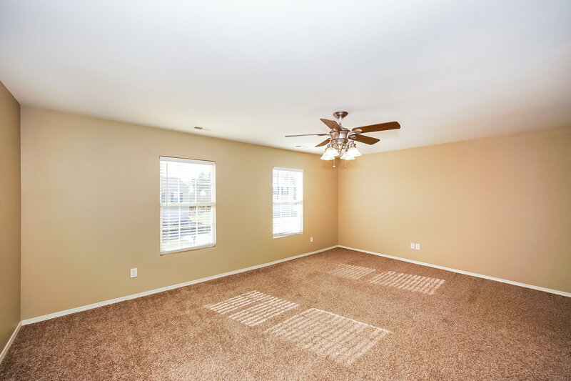 2,040/Mo, 1928 Slumber Oaks Ct Huntersville, NC 28078 Main Bedroom View 2